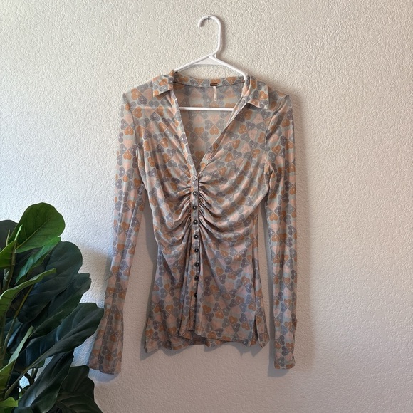 Free People semi sheer heart print lucky shirtee XS long sleeve button up - Picture 1 of 6